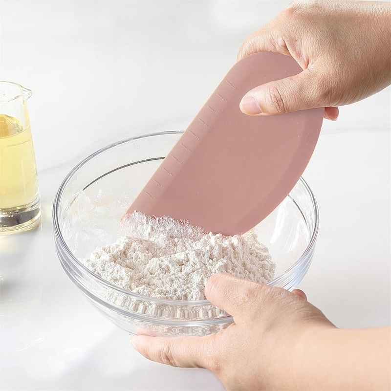 Raspador de Silicona para Tazo - Dough Scraper Curved reseña y precio