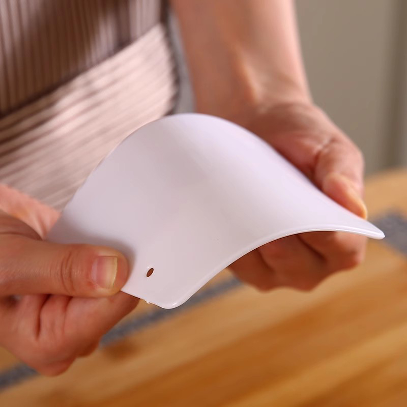 Espátula para crema curvada út - Dough Scraper Curved reseña y precio